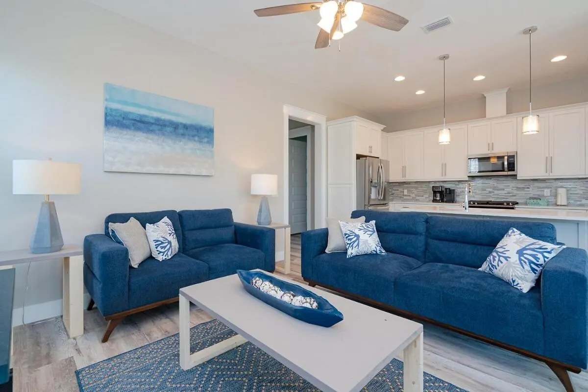 Brand New, Steps To Beach, Gulf Views, Heated Pool بنما سيتي بيتش بيت للعطل